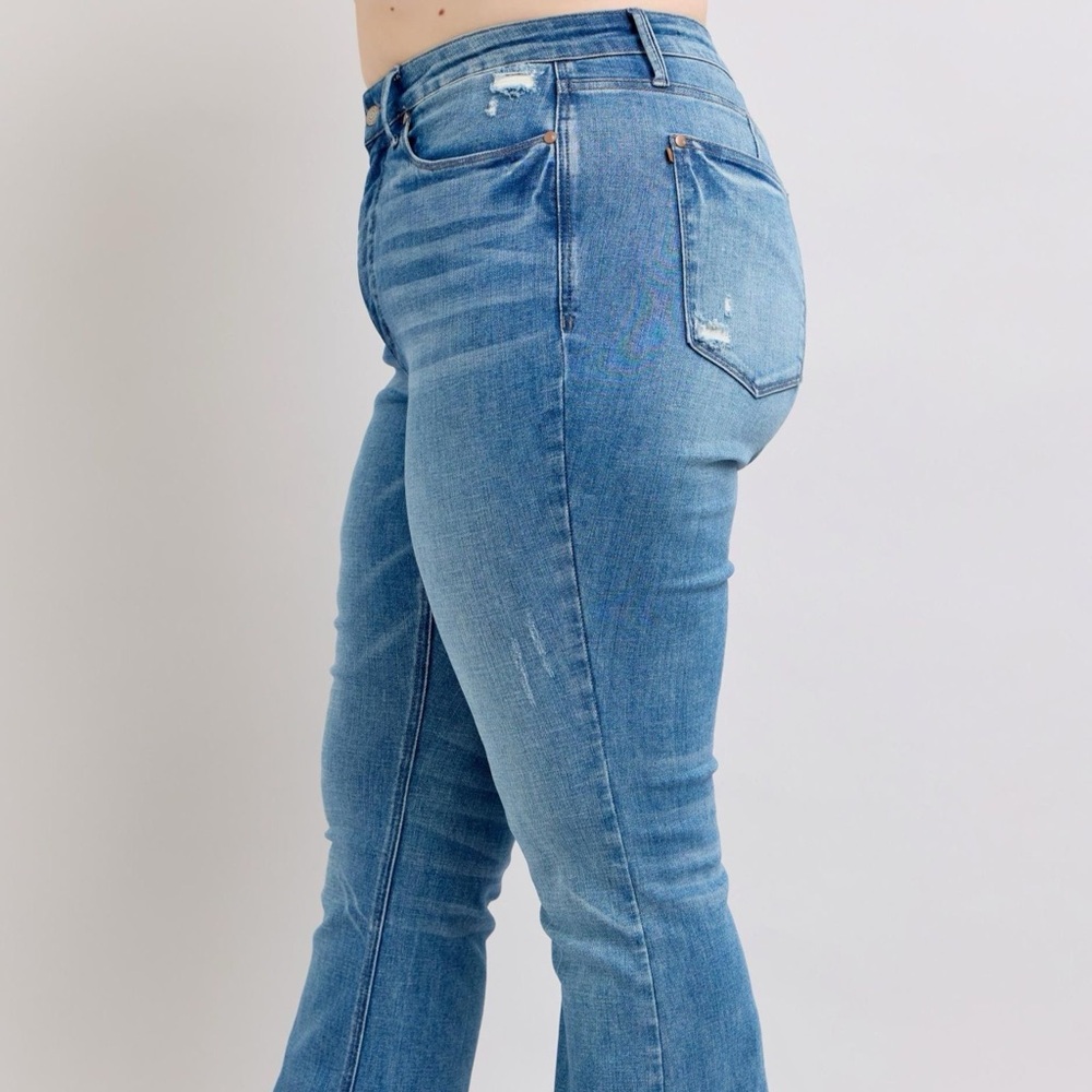 Judy Blue HW Tummy Control Vintage Wash Side Slit Slim Boot Jeans - Picture 4 of 16